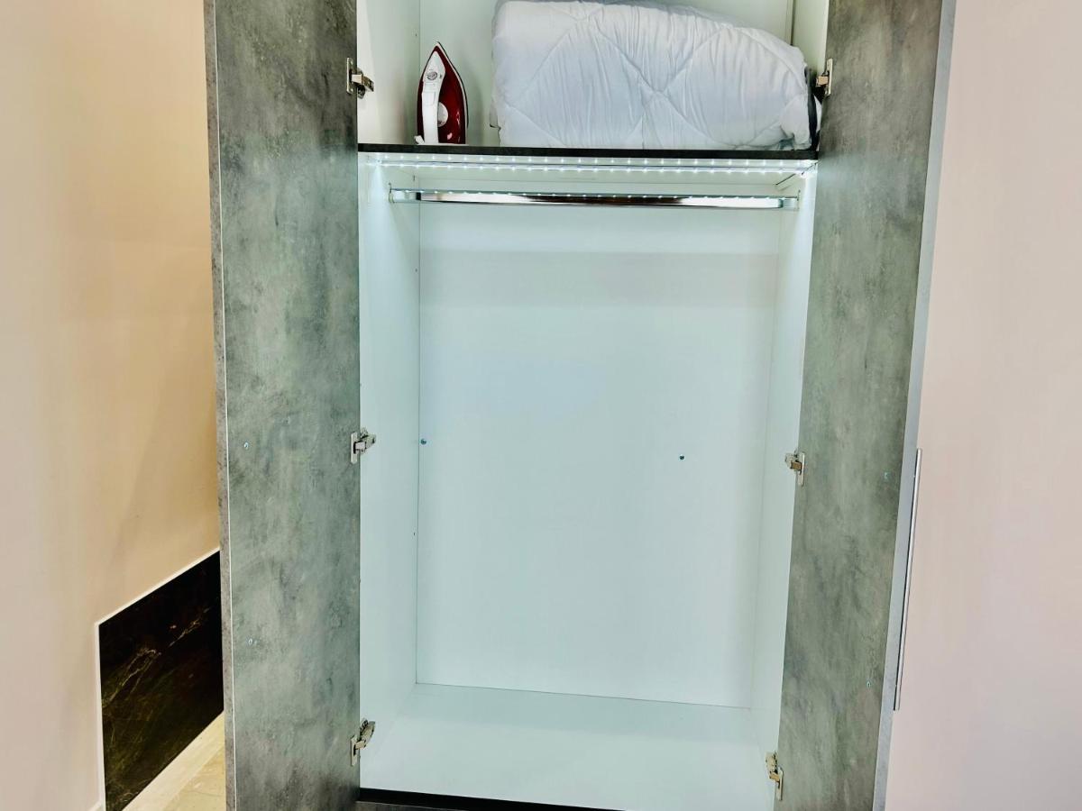 Port Twins Suites No1 Piraeus Luaran gambar